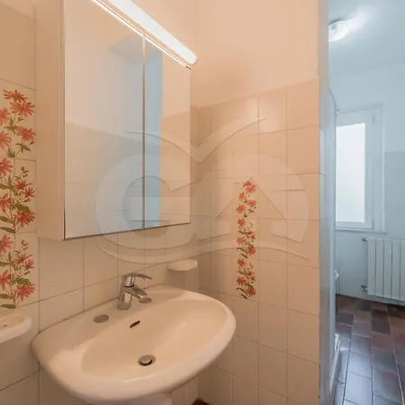 Gli Olmi - Goelba Apartahotel *