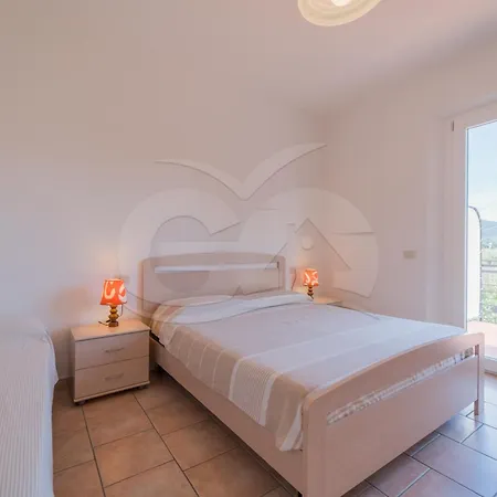 Gli Olmi - Goelba Apartahotel *